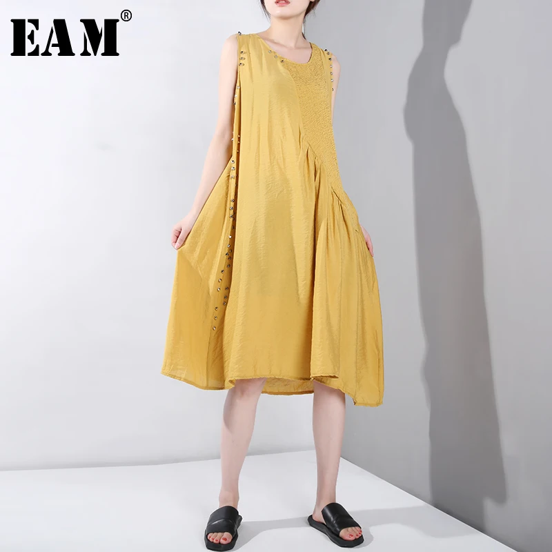 

[EAM] 2019 New Spring Summer Round Neck Sleeveless Black Rivet Irregular Hem Temperament Vest Dress Women Fashion Tide JU773