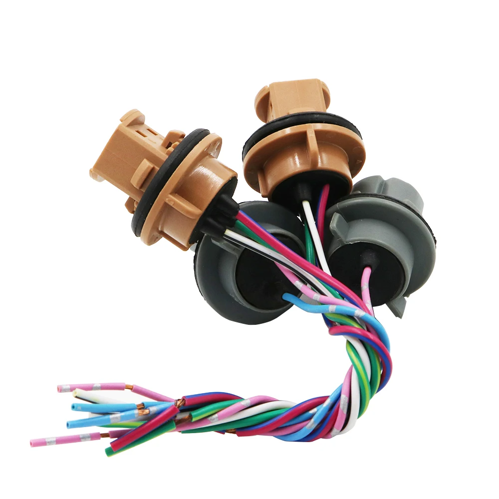 2x 7443 Bulb Socket Brake Turn Signal Light Harness Wire LED Pig Tail Plug 7440