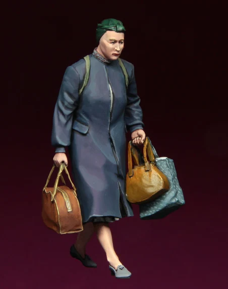 

[tuskmodel] 1 35 scale resin model figures kit WW2 European refugees lady
