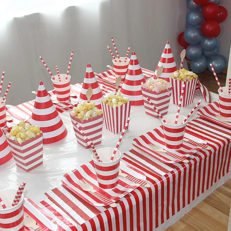 

Red Plate Cups Paper Napkin Straw Spoon Fork Knife Gift Box Disposable Tableware Sets Wedding Birthday Party Decoration Favors