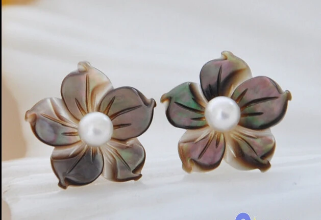 

Wholesale -hot DD WOW Hand Carved 15mm abalone shell flower pearl 925silver stud earring A0422
