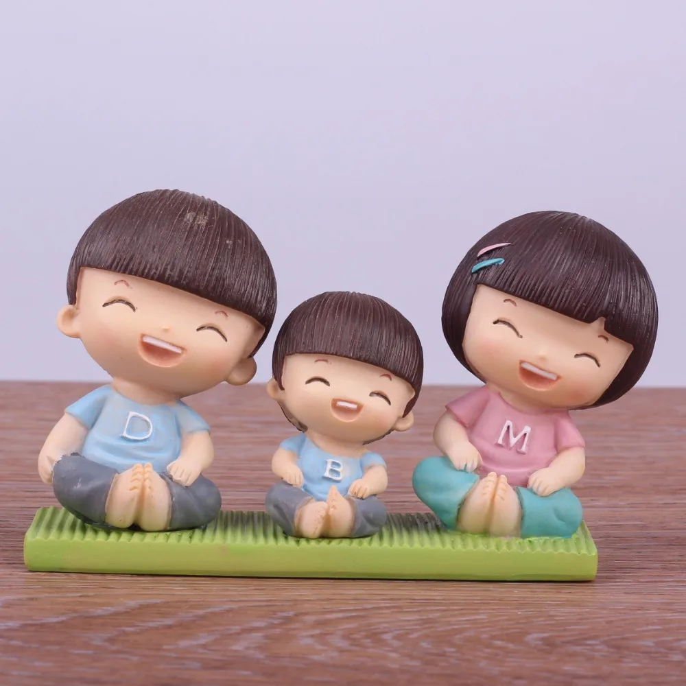 

Lovely family Three Four people Small Ornament Creative home decoration birthday Party gift Resin Crafts Decorative ornaments