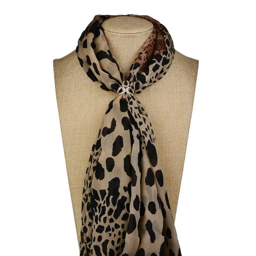 DreamBell новейшая Женская мода зажим для шарфа Пряжка три элегантных и красивых Стразы Брошь булавка для женщин zk25