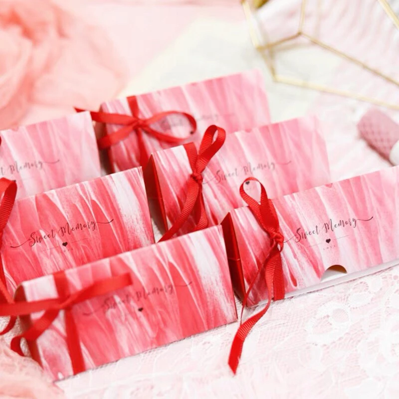 

50pcs New sweet forest style floral flower rose red / dark green Candy Boxes Wedding gift Favors Party decor Chocolate Gift Box