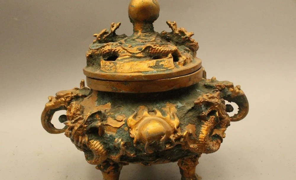

8"Archaic Chinese Dynasty Palace Bronze Gild Dragon Play Bead Incense Burner Cen