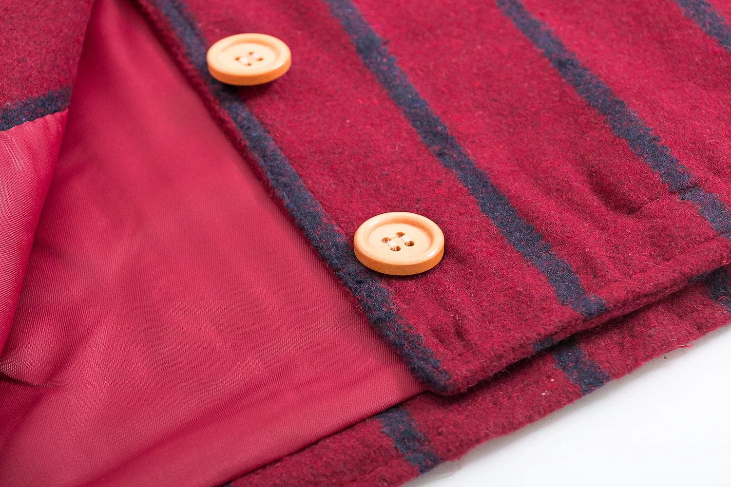 Дизайнерский осенне-зимний свободный женский шерстяной базовый жакет с круглым вырезом, красное Полосатое женское короткое пальто с вышивкой в виде сердца, верхняя одежда