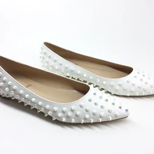 Новое поступление; модные красивые женские туфли на плоской подошве с заклепками; пикантные женские туфли на низком каблуке с острым носком; женские вечерние туфли на плоской подошве; свадебные туфли