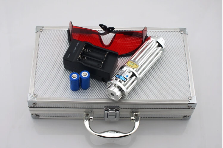 

Most Powerful Military Burning Lazer Torch 450nm 500W 500000m Focusable blue laser pointer burn paper Burning Cigarettes+5 caps