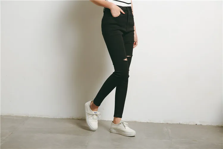 M17051223-12