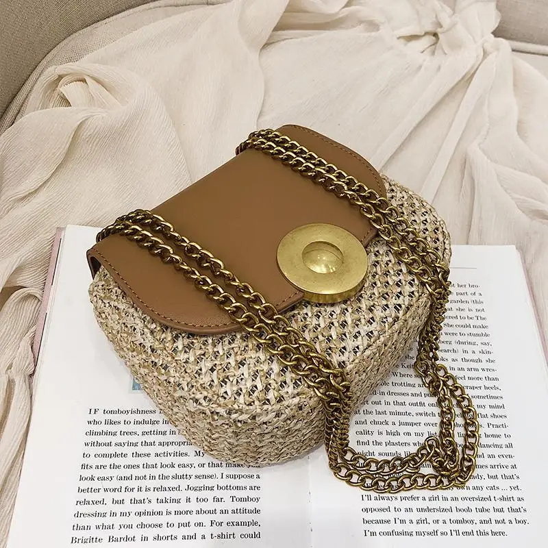 

French women's bag 2019 new Korean version of the wild single shoulder slung fashion chain woven saddle bag