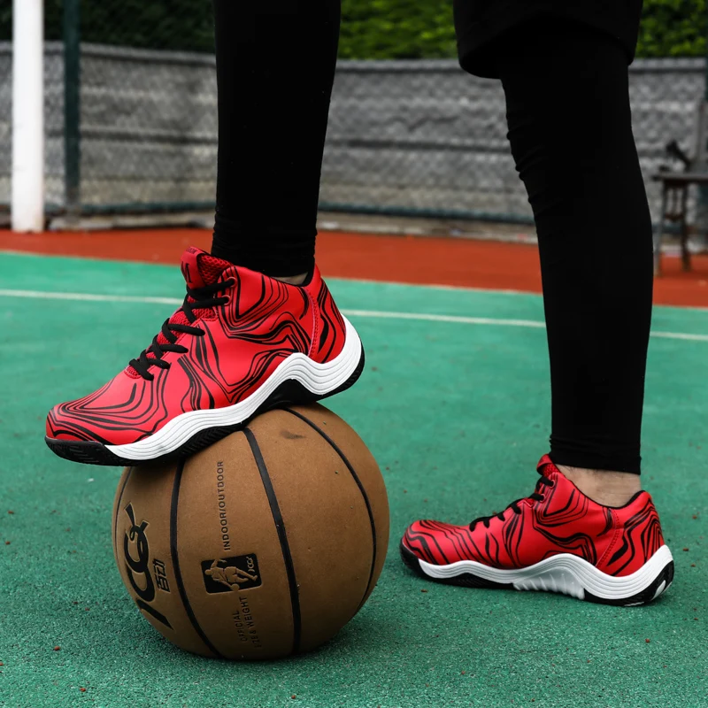

Men's Basketball Shoes Men Outdoor Athletic Combat Boots Sports Shoes Fashion Trainers Basket Femme Zapatillas Plus Size 39-45