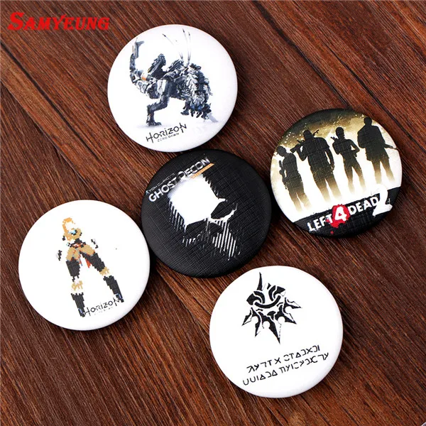

SamYeung LEFT 4 DEAD Badge Buttons for Best Friends LEFT4DEAD Badge School Bag Badge Brooch Pin Friendship Brosch Anime Jewelry