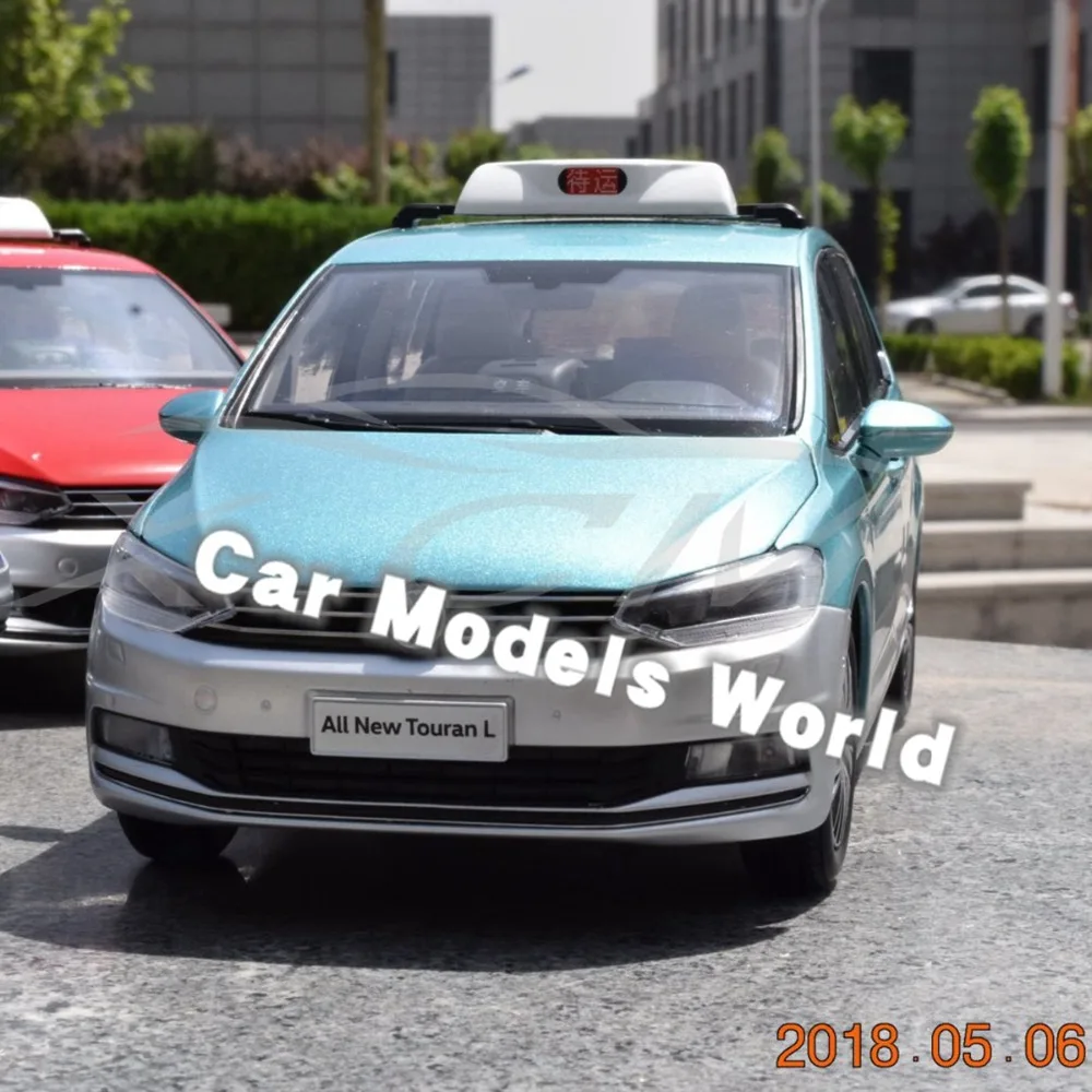 

Diecast Car Model for All New Touran L Taxi (Light Blue/Green/Silver) 1:18 + SMALL GIFT!!!!!
