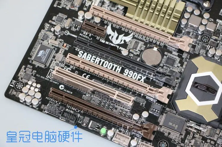 شحن مجاني الأصلي اللوحة الأم ل ASUS SABERTOOTH 990FX DDR3 المقبس AM3 + USB2.0 USB3.0 32 جيجابايت 990FX سطح اللوحة