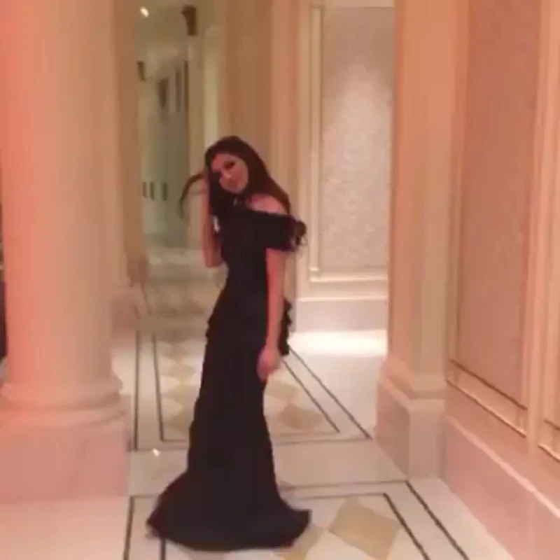 

Dubai Fashion Black Prom gown Mermaid Boat Neck Short Sleeves Off The Shoulder Sweep Train 2018 mother of the bride dresses