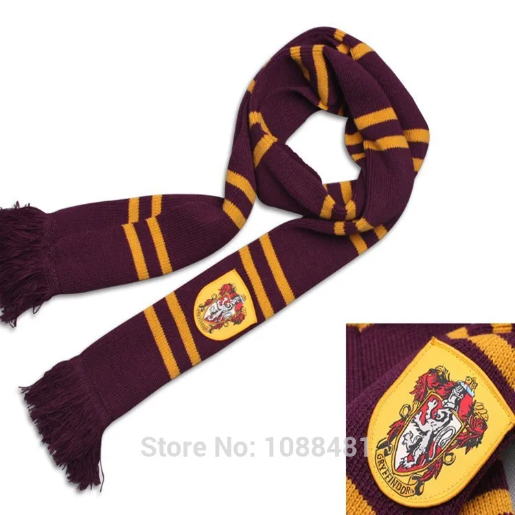 Шарф гриффиндор младших курсов. Harry potter gryffindor logo. Курсы гриффиндор. Шарф гриффиндора старших курсов. Гермиона грейнджер пуффендуй.