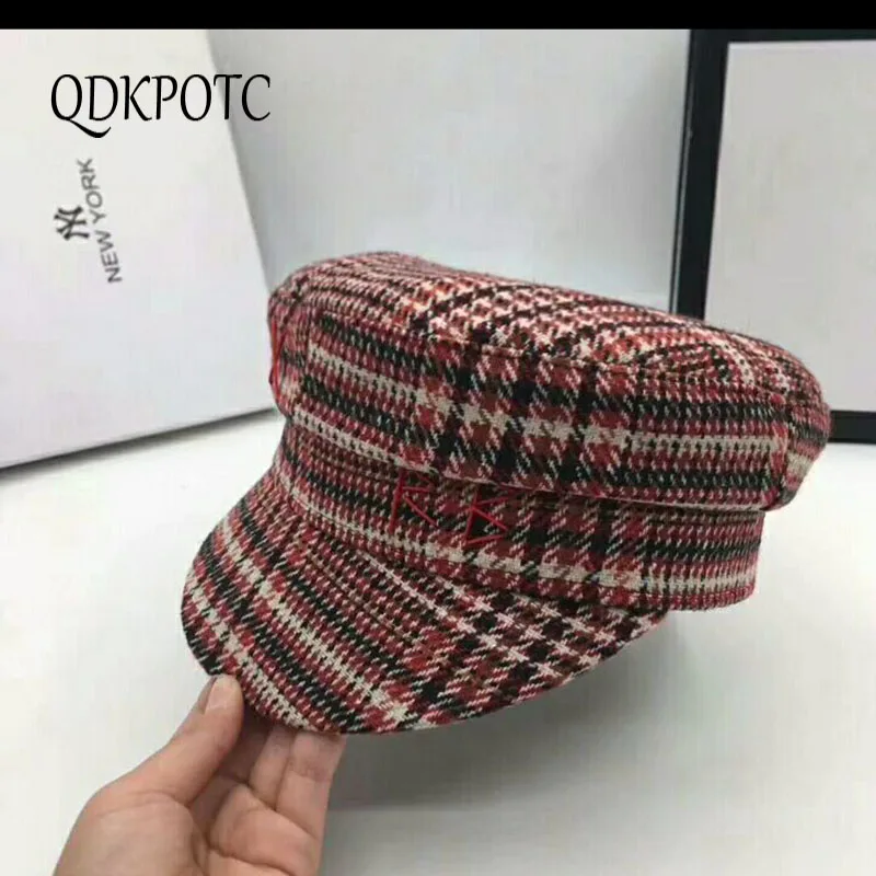 QDKPOTC New Spring Autumn Women Hat Fashion Houndstooth RB Military Hats Leisure Classic Flat Cap Female Beret Cap