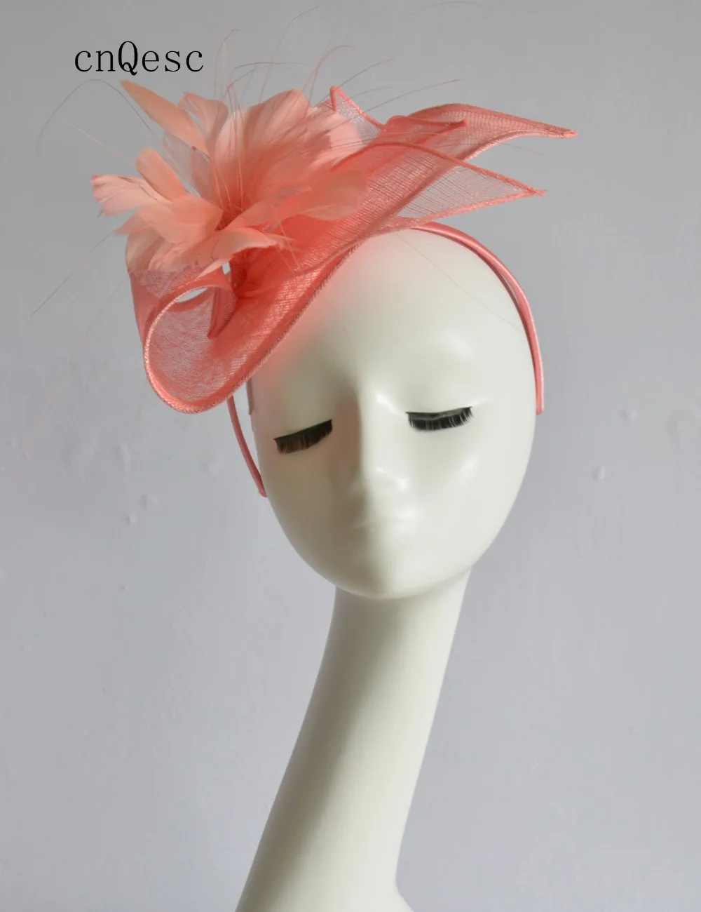 2019 коралловый розовый Sinamay шляпа украшение с перьями Свадебная шляпка