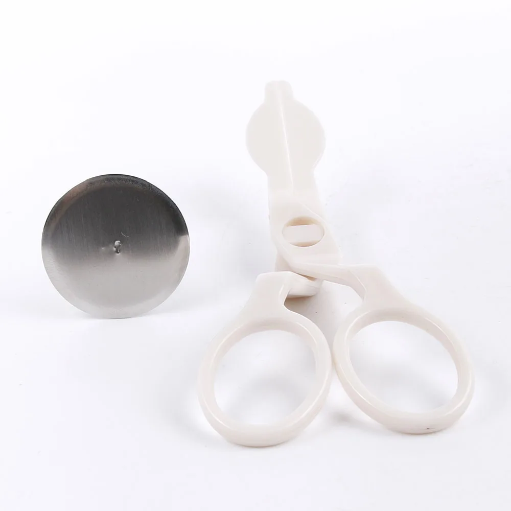 

2Pcs/Set Cake Decoration Cake Flower Stand Nail Scissor Cream Flower Pastry Tool