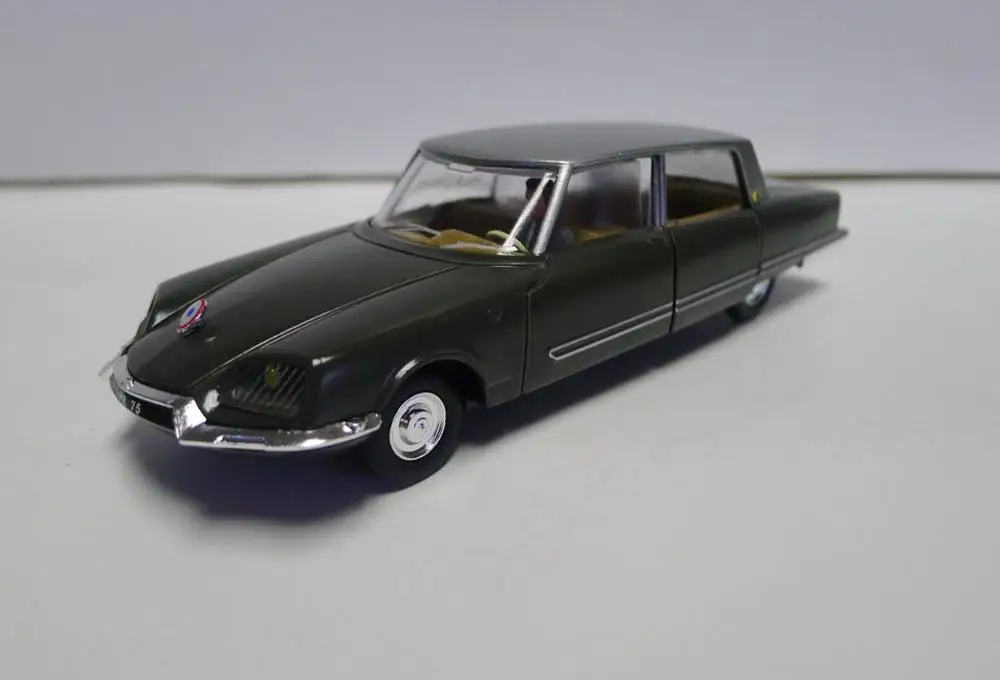 Atlas Dinky Toys 1435 citroёn DS presidentielle 1:43 литье под давлением