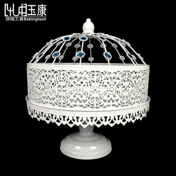 

Cake Set with Ribbed Dome crown metal cover