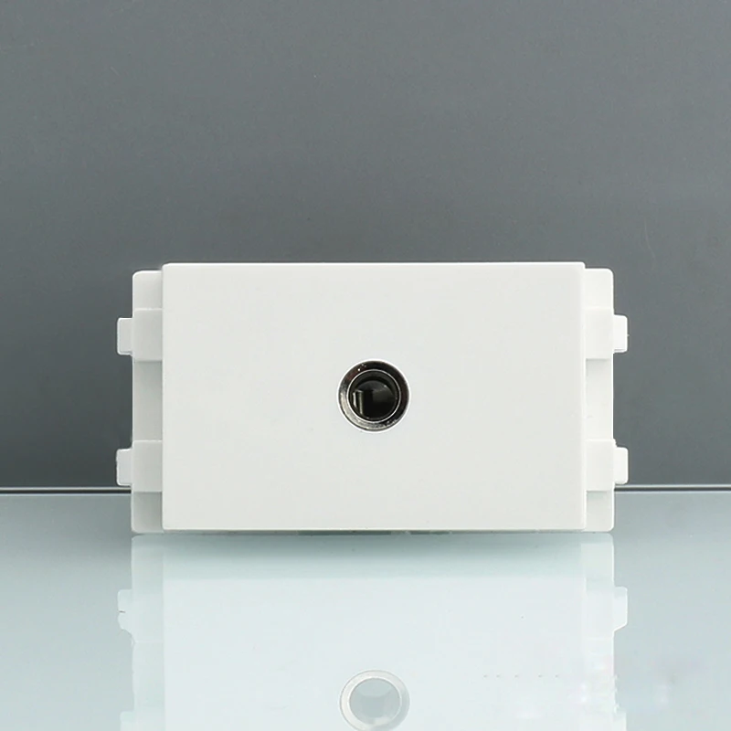 3.5mm Audio slot pic 3