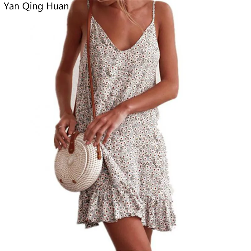 

Yan Qing Huan Bohemian Beach Tourism Vacation Dress V-neck Halter Halter Shirt Floral Print Lotus Leaf Lace Loose Pleated Dress