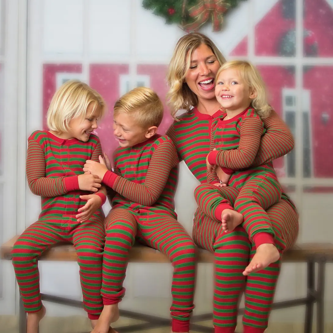 

Pudcoco 2018 New Christmas Family Pajama Mathching Rainbow Striped One Piece Pajama Romper Mother Daughter Father Boy Sleepwear