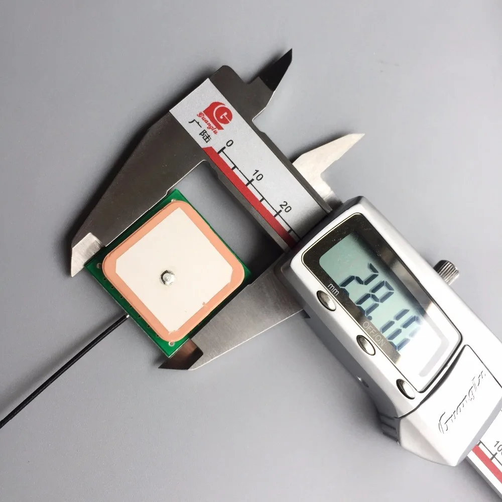 GNSS GPS ГЛОНАСС антенна 28dB с высоким коэффициентом усиления керамический патч