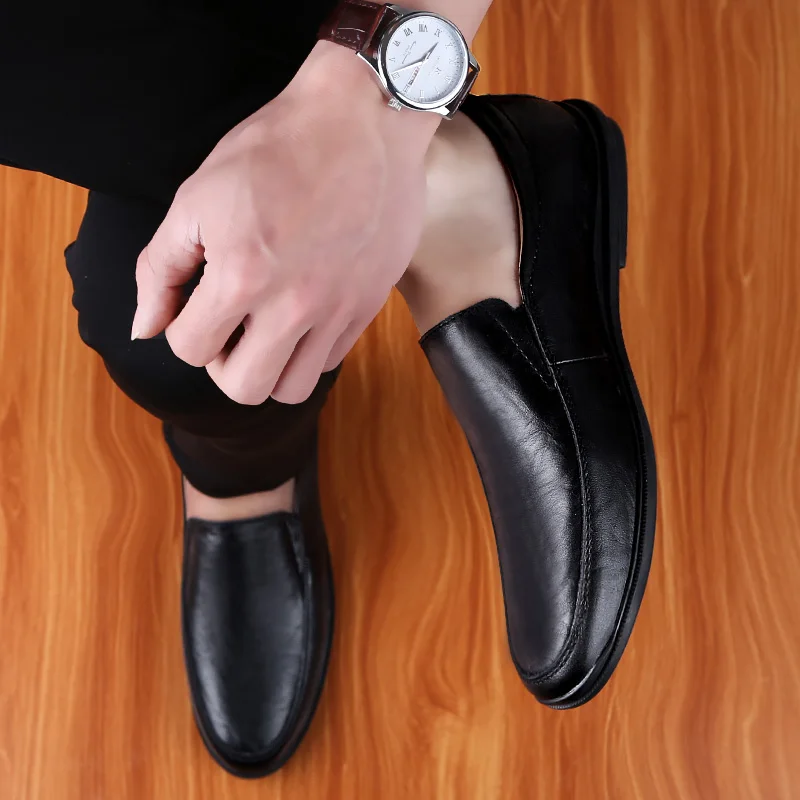 

Men Flat Shoes high Quality genuine Leather Men Loafers Black fashion Breathable Slip-On Luxury Brand Outdoor Men Driving Shoes