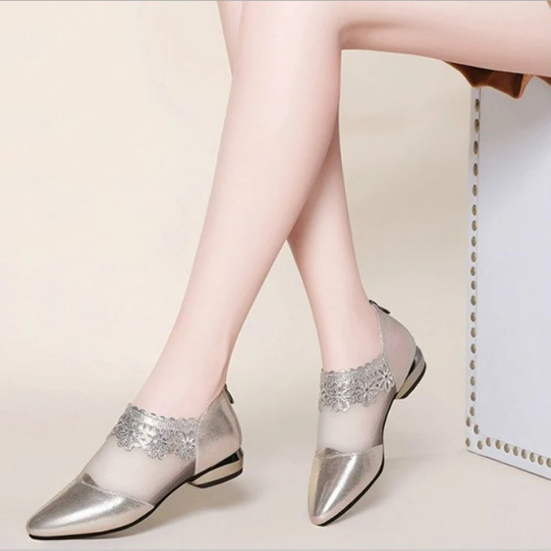 

Fashion new lace women sandals hollow Ladies low heel shoes breathable mesh noble casual shoes zipper portable party dress shoes