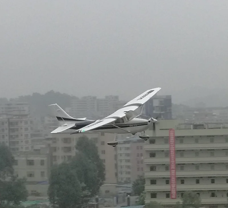 Хороший для начинающих RC самолет тренировочный самолет Cessna 182 1410 мм размах крыльев 6ch с закрылками, светодиодный светильник epo RTF готов к полету