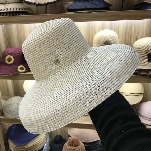 axi-4-solid sBritish big factory produce design summer Black white Hepburn elegant lady straw leisure cap women bucket hat