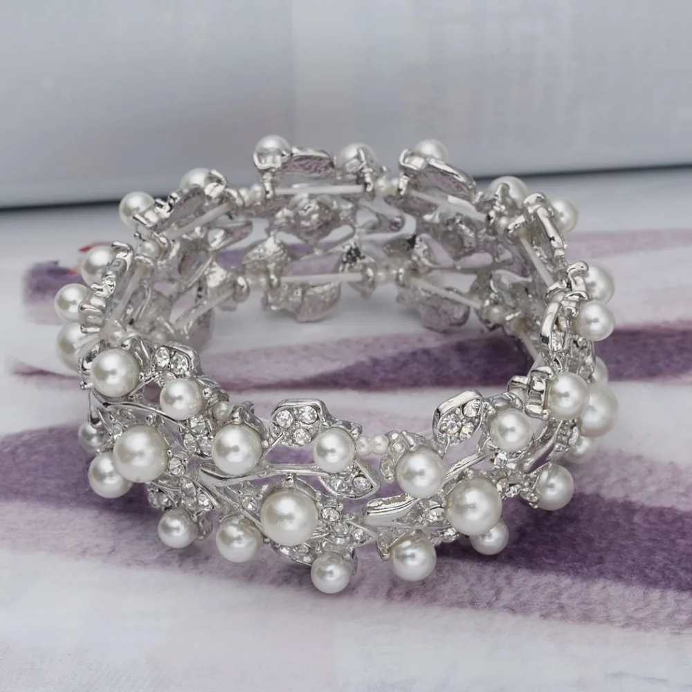 Bella Fashion Leaf Ivory Simulated Pearl Bridal Bracelet Austrian