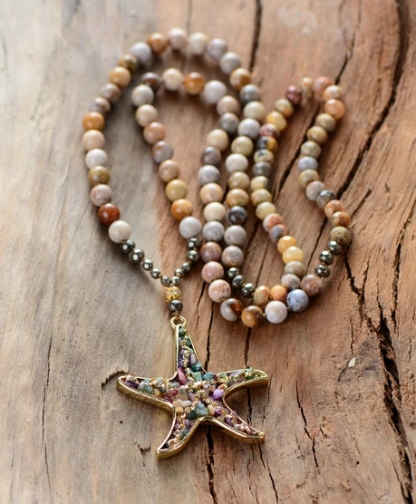 

Women Vintage Necklace 8MM Chrysanthemum Stone Pyrite Starfish Pendant Necklace Handmade Beaded Women Lariat Necklace
