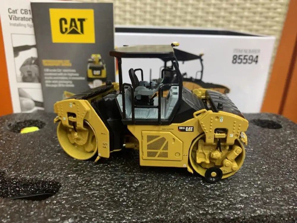 Гусеничный Cat CB13 тандемный Вибрационный каток Rops 1:50 Масштаб металла бренд Diecast
