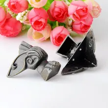 4 шт. Античная бронзовая бижутерия Подарочная коробка деревянный ящик декоративные ноги угол протектор 4,7x3,5 см J2835