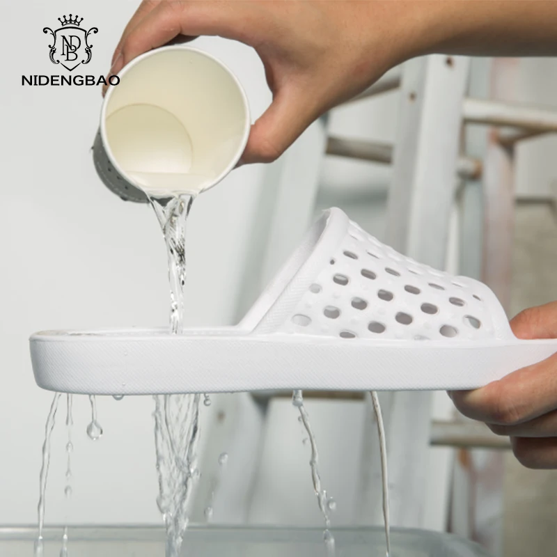 

Indoor Women Slippers Non-Slip Bathroom Footwear Comfortable Breathable Couples Shoes Woman Leaking Water Good Cleaning Slides