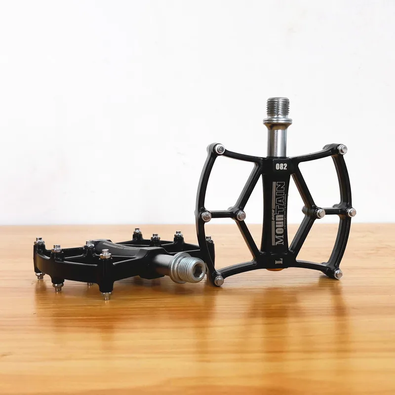 

1 pair Mountain bike bearing pedal 3 bearings road car pedals bicycle pedal Ultralight bicycle Pedal
