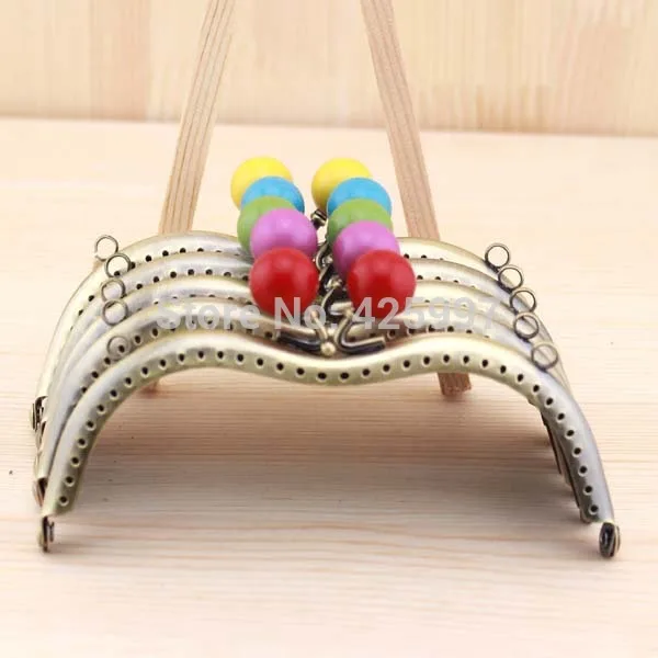 

Freeshipping 11CM adorable Candy bead Metal Purse frame Kiss Clasp M shape ANTIQUE Bronze Metal-opening Bags 5pcs/lot