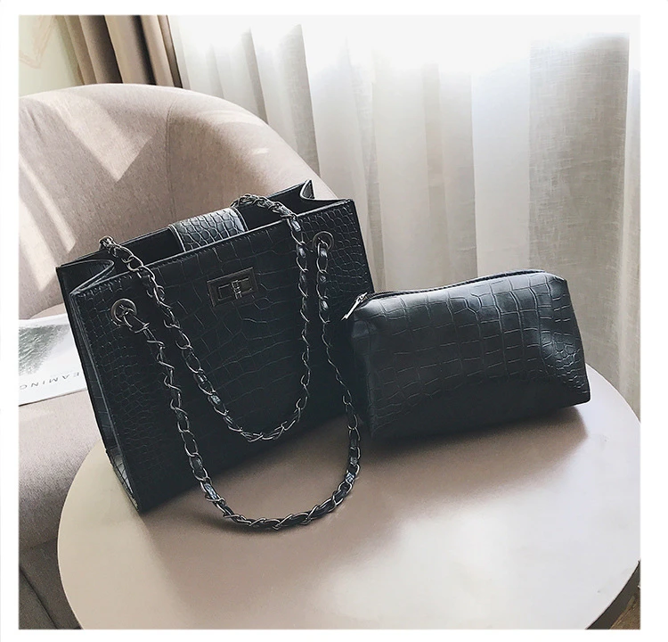 Women messenger bags50
