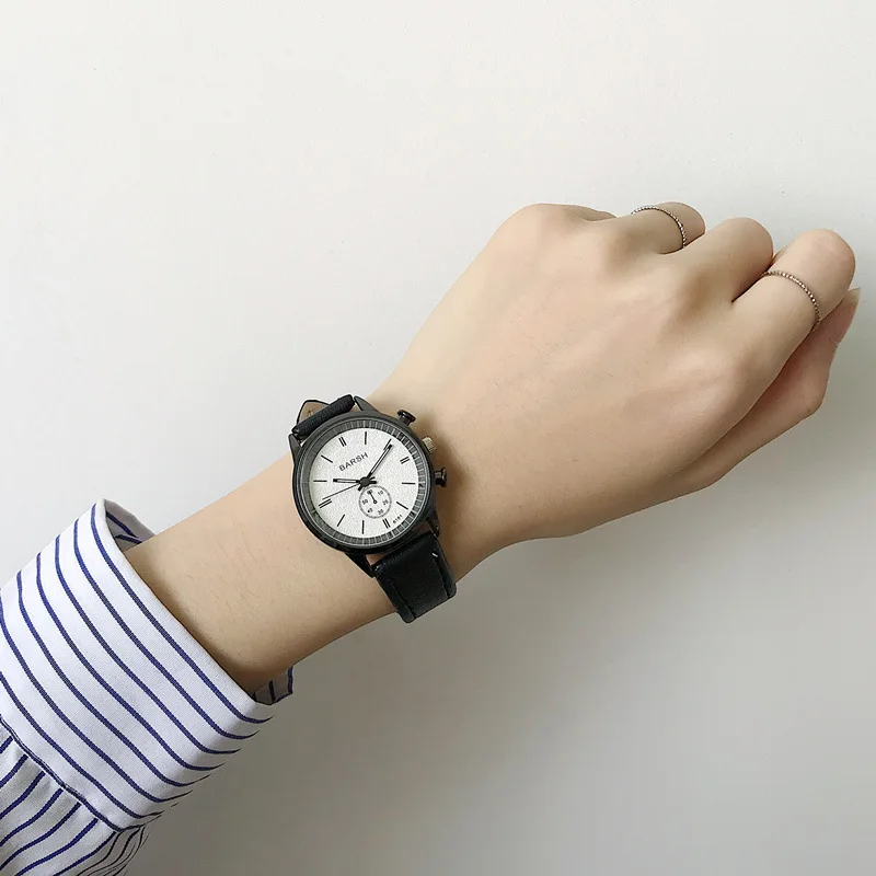 

Retro Fashion Casual Women Watches 2019 Black White Female Quartz Wrist Watch Simple Woman Leather Clock Relojes Para Mujer