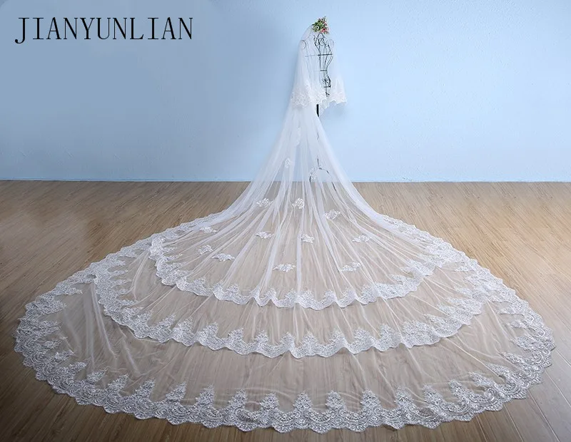 

2020 Luxury 5 Meters Full Edge with Lace Bling Sequins Two Layers Long Wedding Veil with Comb White Ivory Bridal Veil