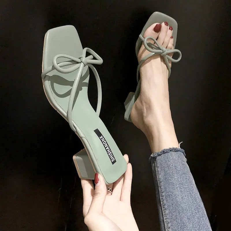 

Female Mules Low Heels New 2019 Bow Knot Rubber Slippers Modis Loafer Slides Sandal Outside Summer Ladies Leather Med Femme