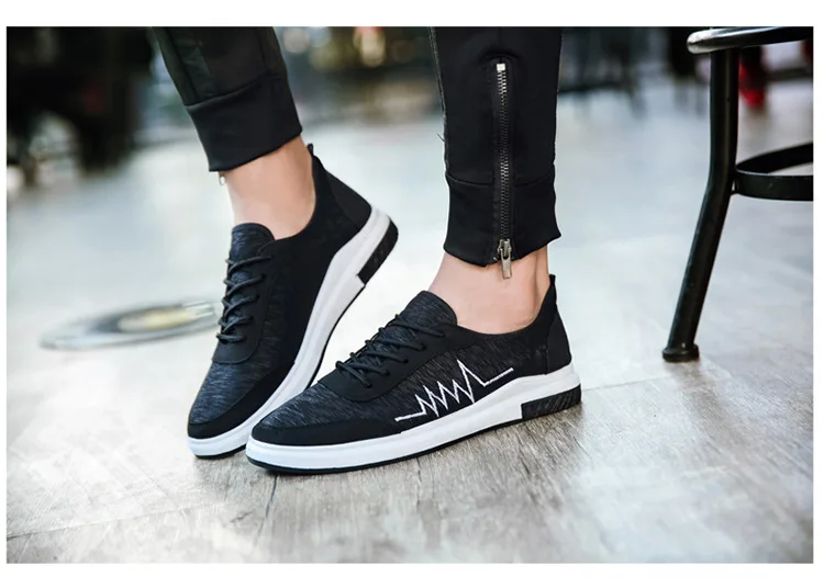 3829860576_1795360792