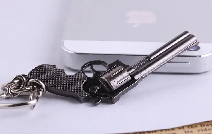 200PCS Miniature Revolver Pistol Weapon fashion Model Keychain Key Rings New Mini Gun key Chain For Men Jewelry Surprise Gift 200PCS Miniature Revolver Pistol Weapon fashion Model Keychain Key Rings New Mini Gun key Chain For Men Jewelry Surprise Gift
