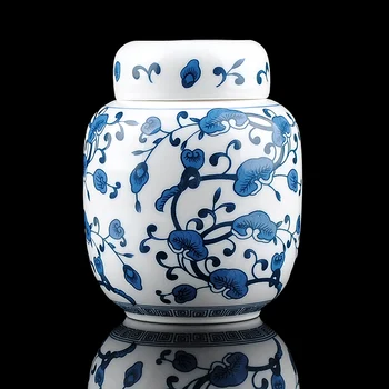 

The blue and white porcelain ceramic small tea Jingdezhen ceramic decoration Home Furnishing compact utility