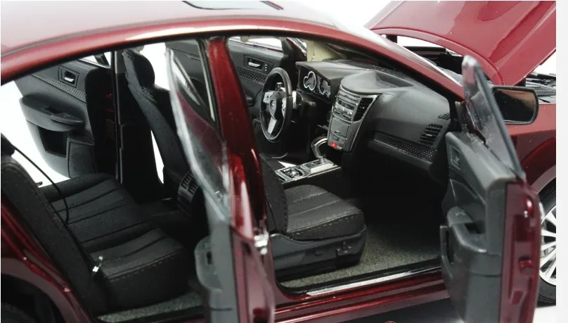 1 18   SUBARU LEGACY Red 15