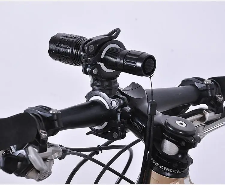 Sale 360 Degree Rotation Cycling Bike Bicycle Flashlight Torch Mount LED Head Front Light Holder Clip Bicycle Accessories 4 Colors 3