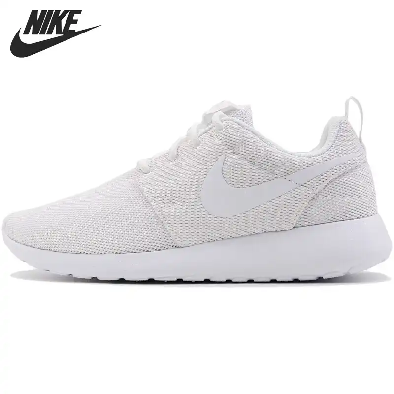 nike roshe one white womens